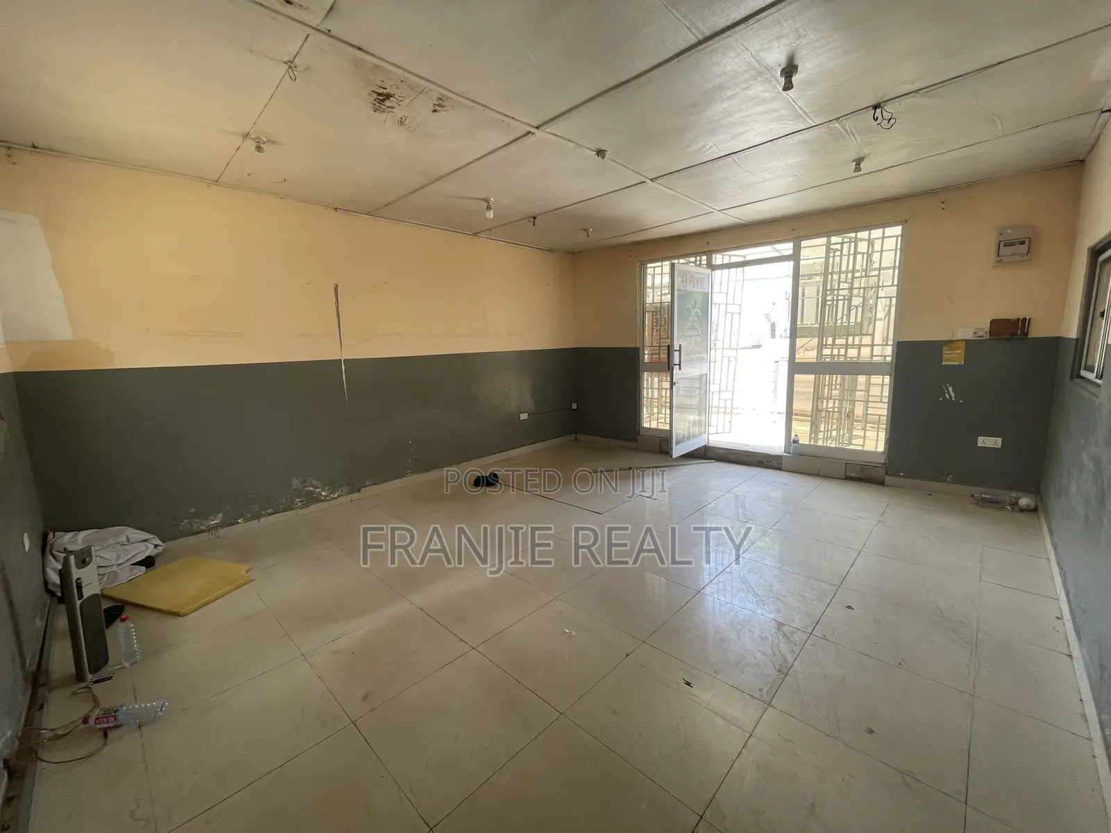 Shop for Rent at Awodome