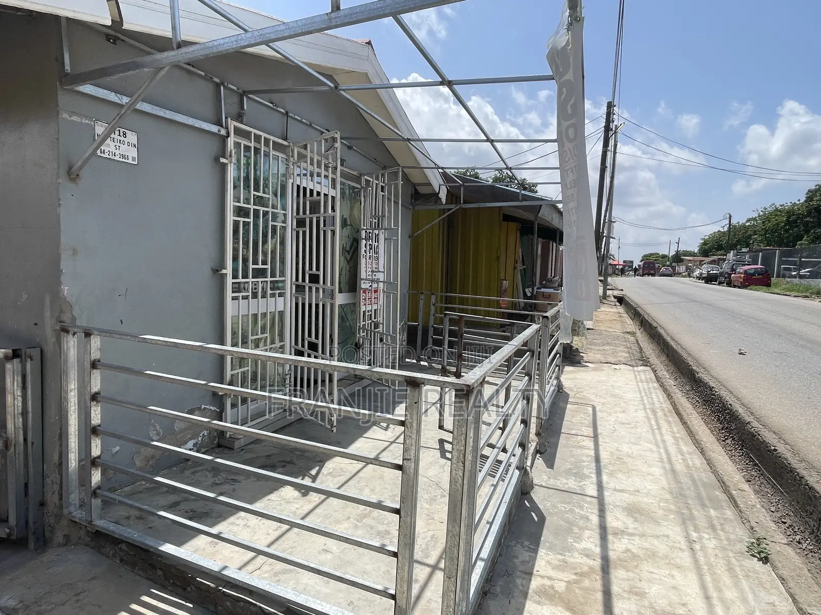 Shop for Rent at Awodome