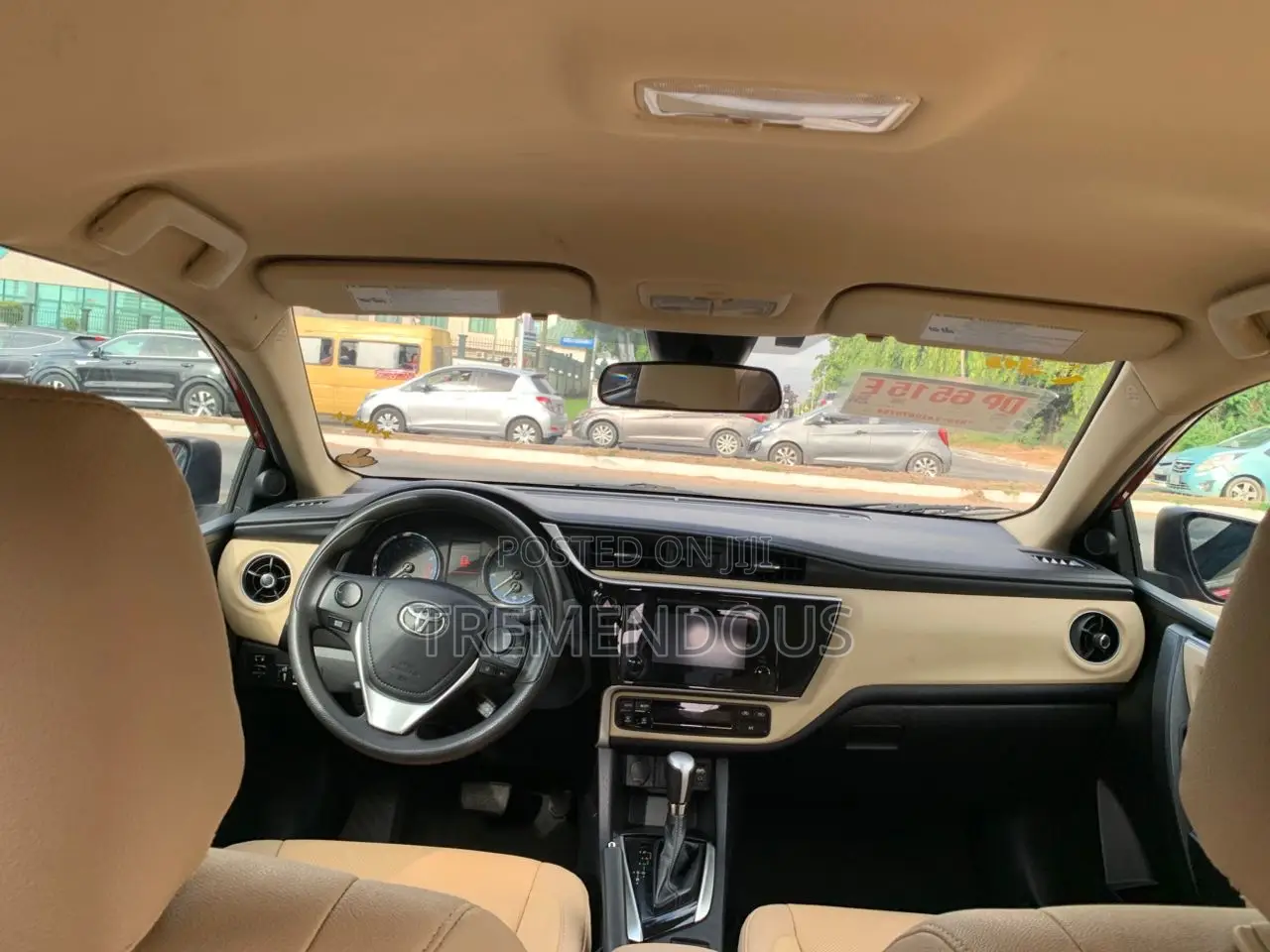Toyota Corolla LE Eco (1.8L 4cyl 2A) 2018 Red