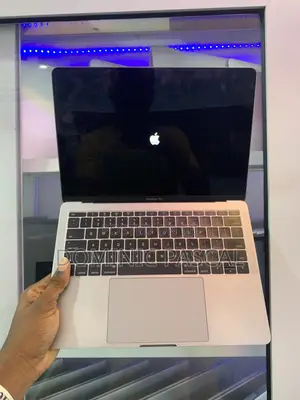 Laptop Apple MacBook Pro 2017 16GB Intel Core i5 SSD 512GB