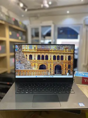 Laptop Dell Precision 5530 16GB Intel Core i7 SSD 512GB