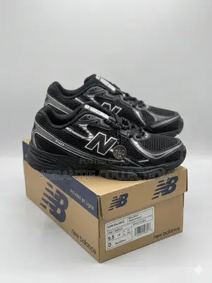 Lace Up New Balance 740 Available