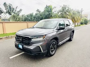 Honda Pilot EX-L 8 Passenger AWD 2023 Gray