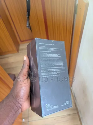 New Samsung Galaxy S20 Ultra 5G 128 GB Gray