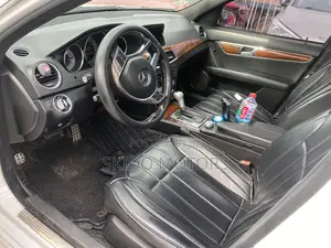 Mercedes-Benz C300 Sport 4Matic Sedan AWD (3.5L 6cyl 7A) 2014 White