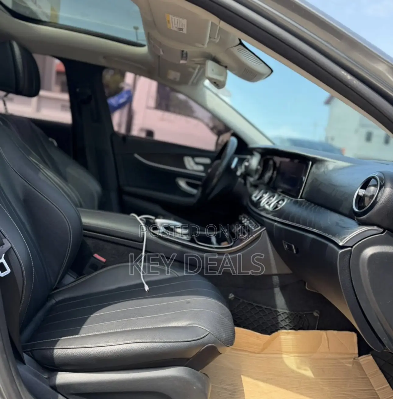Mercedes-Benz E300 4Matic AWD Sedan (2.0L 4cyl 9A) 2017 Gray