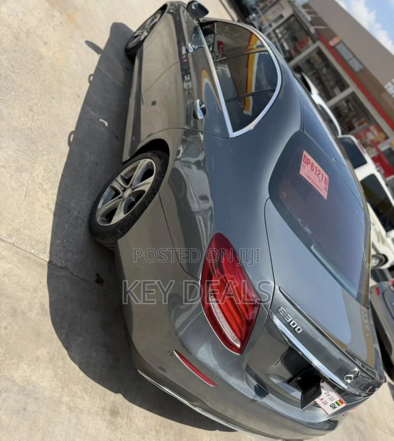 Mercedes-Benz E300 4Matic AWD Sedan (2.0L 4cyl 9A) 2017 Gray