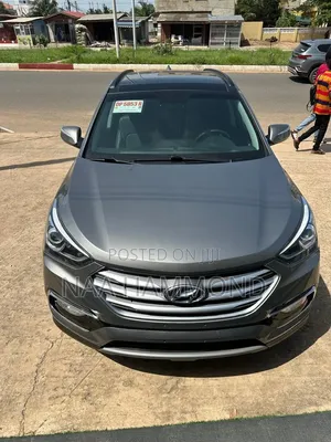 Hyundai Santa Fe Limited Ultimate AWD 2018 Gray