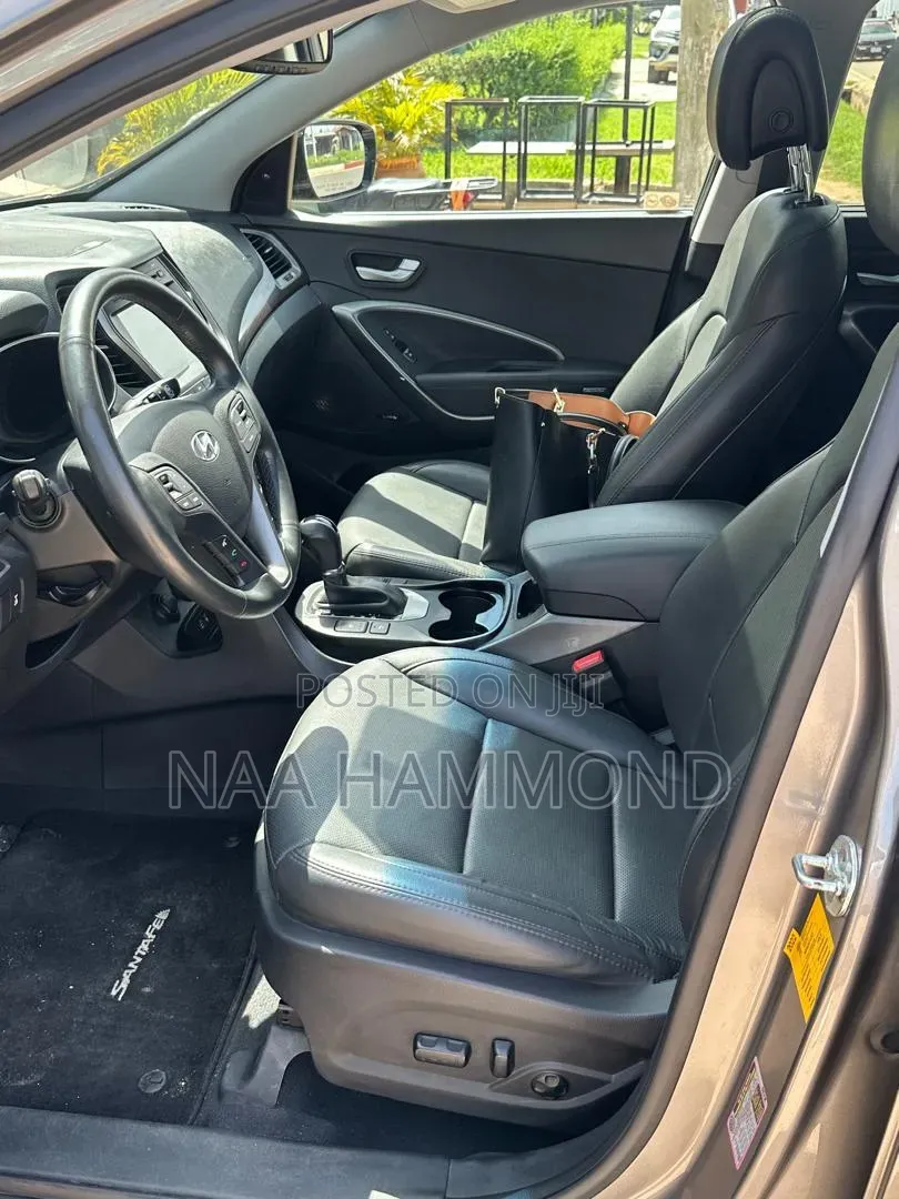 Hyundai Santa Fe Limited Ultimate AWD 2018 Gray