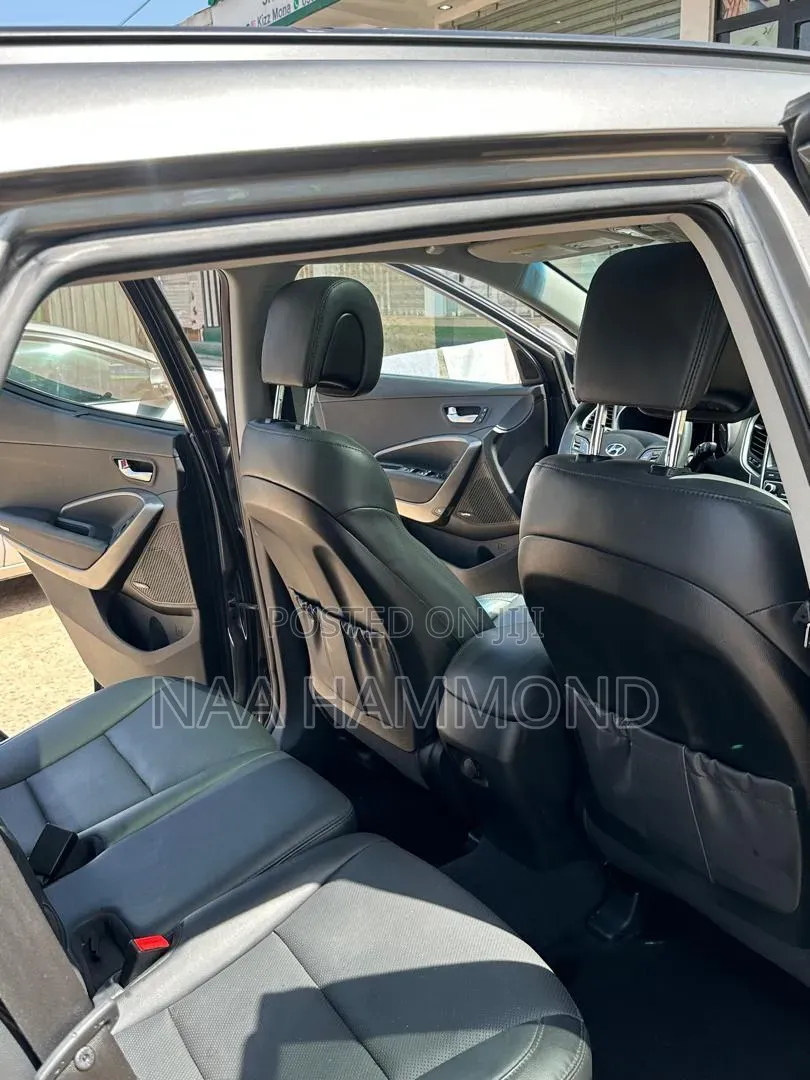 Hyundai Santa Fe Limited Ultimate AWD 2018 Gray