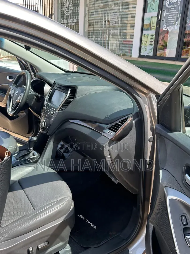 Hyundai Santa Fe Limited Ultimate AWD 2018 Gray