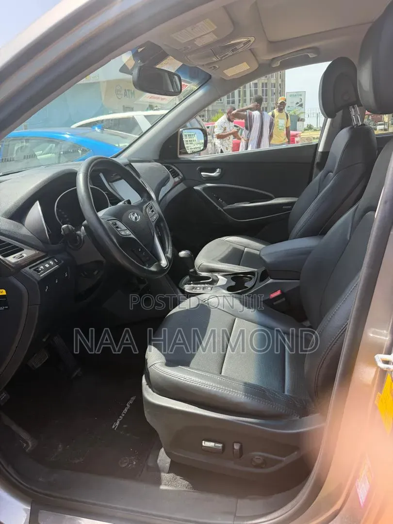 Hyundai Santa Fe Limited Ultimate AWD 2018 Gray