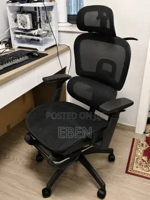 Ergonomic Swivel Office Chair With Adjustable Height Seat