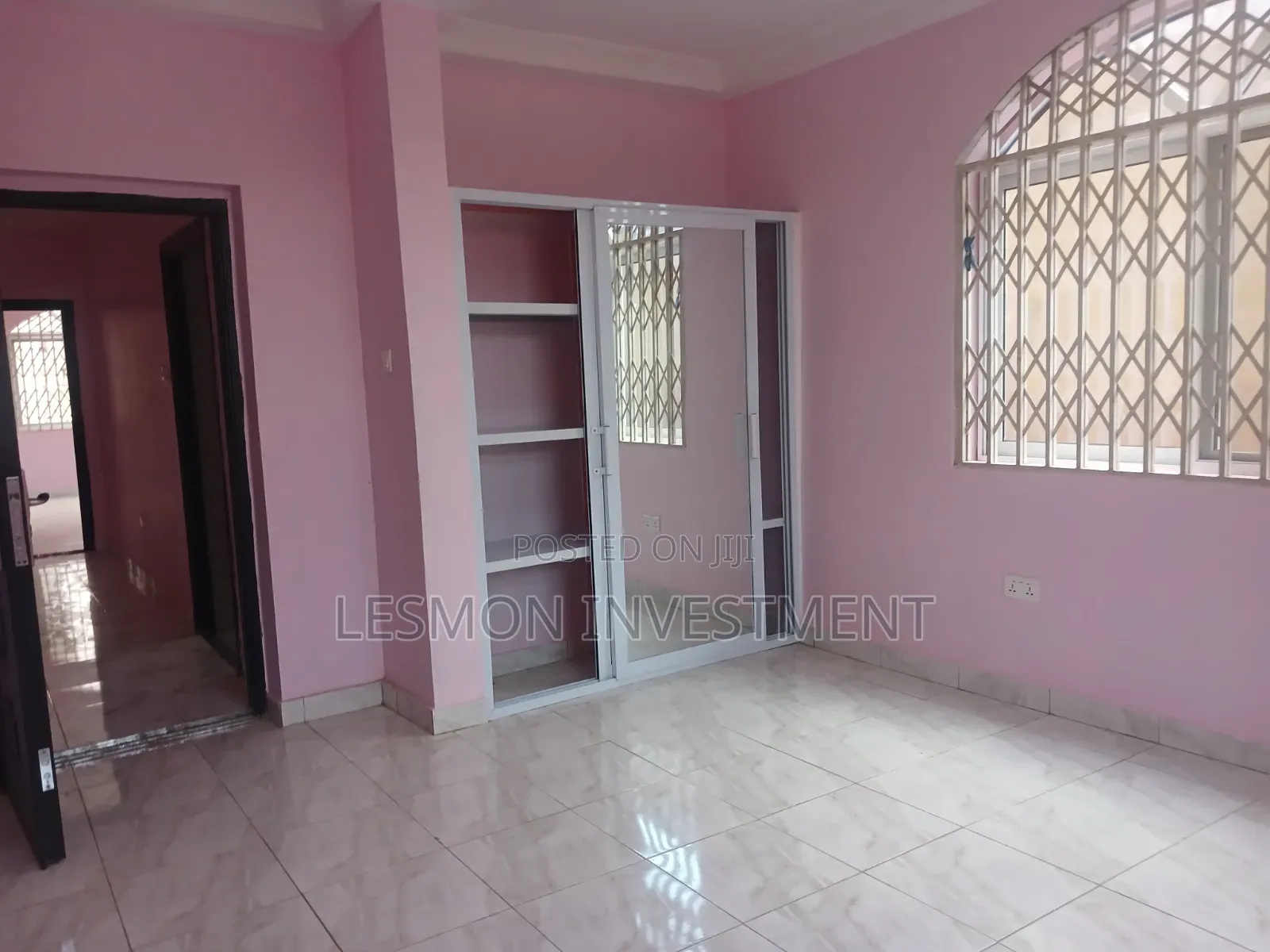 2bdrm Apartment in Lesmon Investment, Baatsona Total for rent