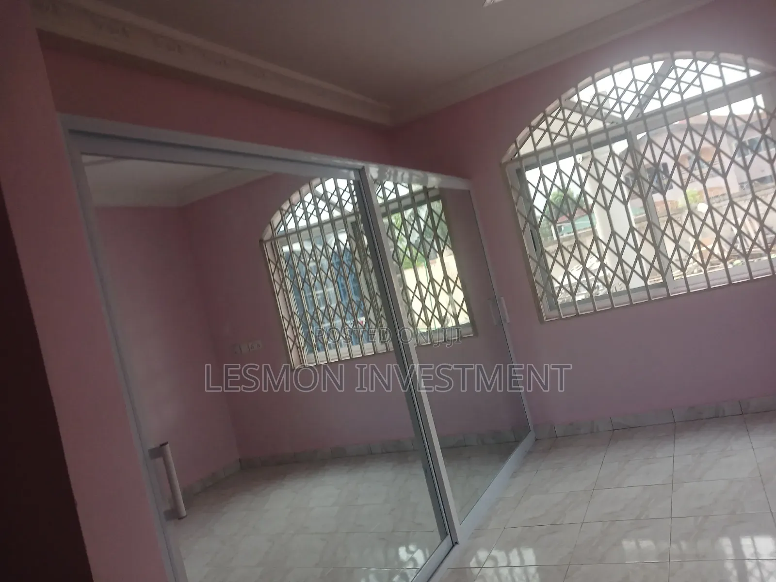 2bdrm Apartment in Lesmon Investment, Baatsona Total for rent