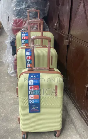 3 in 1 Luggage Set – Travel in Style Comfort