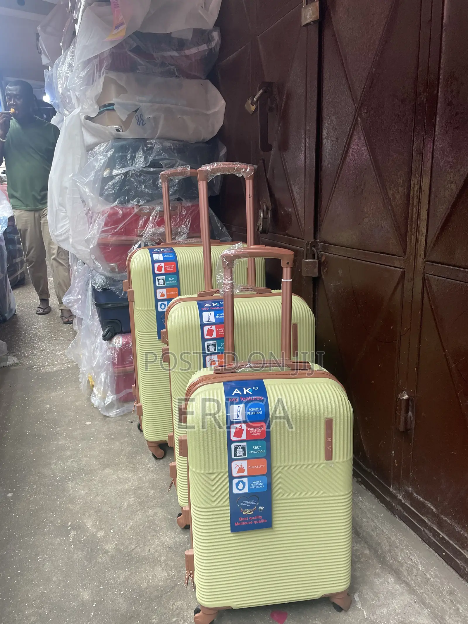 3 in 1 Luggage Set – Travel in Style Comfort