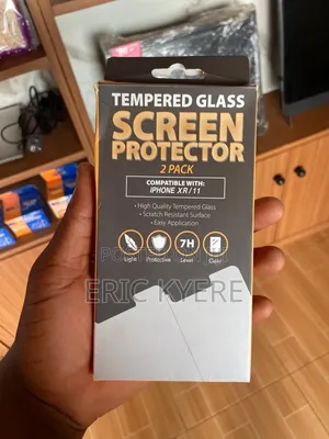 Apple iPhone Xr / 11 Tempered Glass Screen Protector