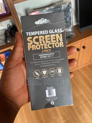 Apple iPhone Xr / 11 Tempered Glass Screen Protector