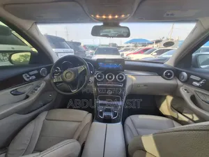 Mercedes-Benz C300 Luxury 4dr AWD 4Matic Sedan (2.0L 4cyl 7A) 2015