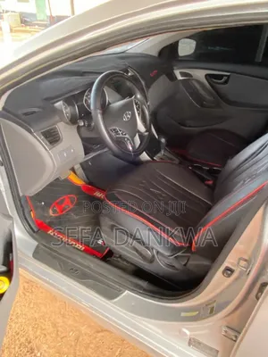Hyundai Elantra GLS Sedan FWD (1.8L 4cyl 6A) 2013 Silver