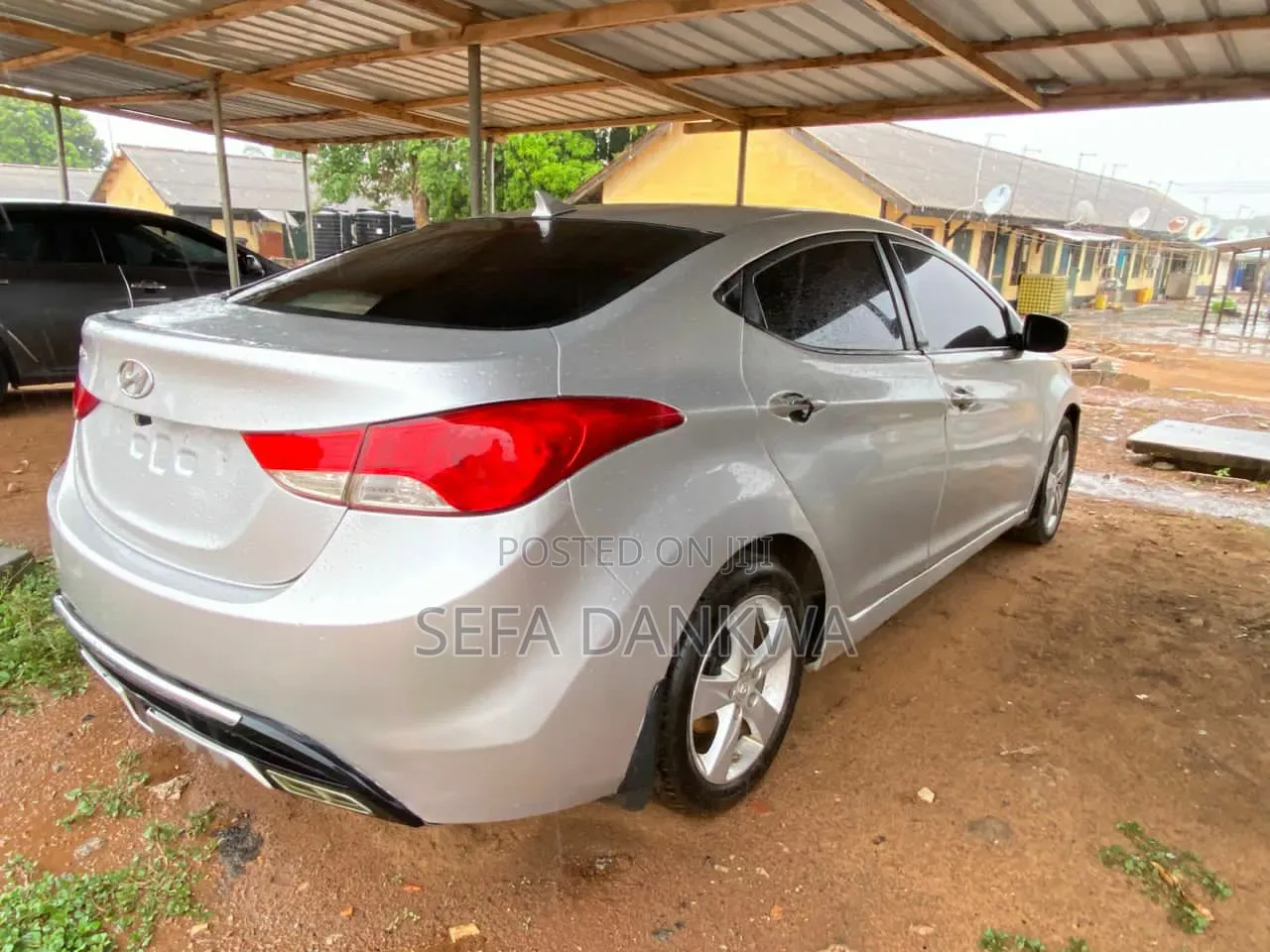 Hyundai Elantra GLS Sedan FWD (1.8L 4cyl 6A) 2013 Silver