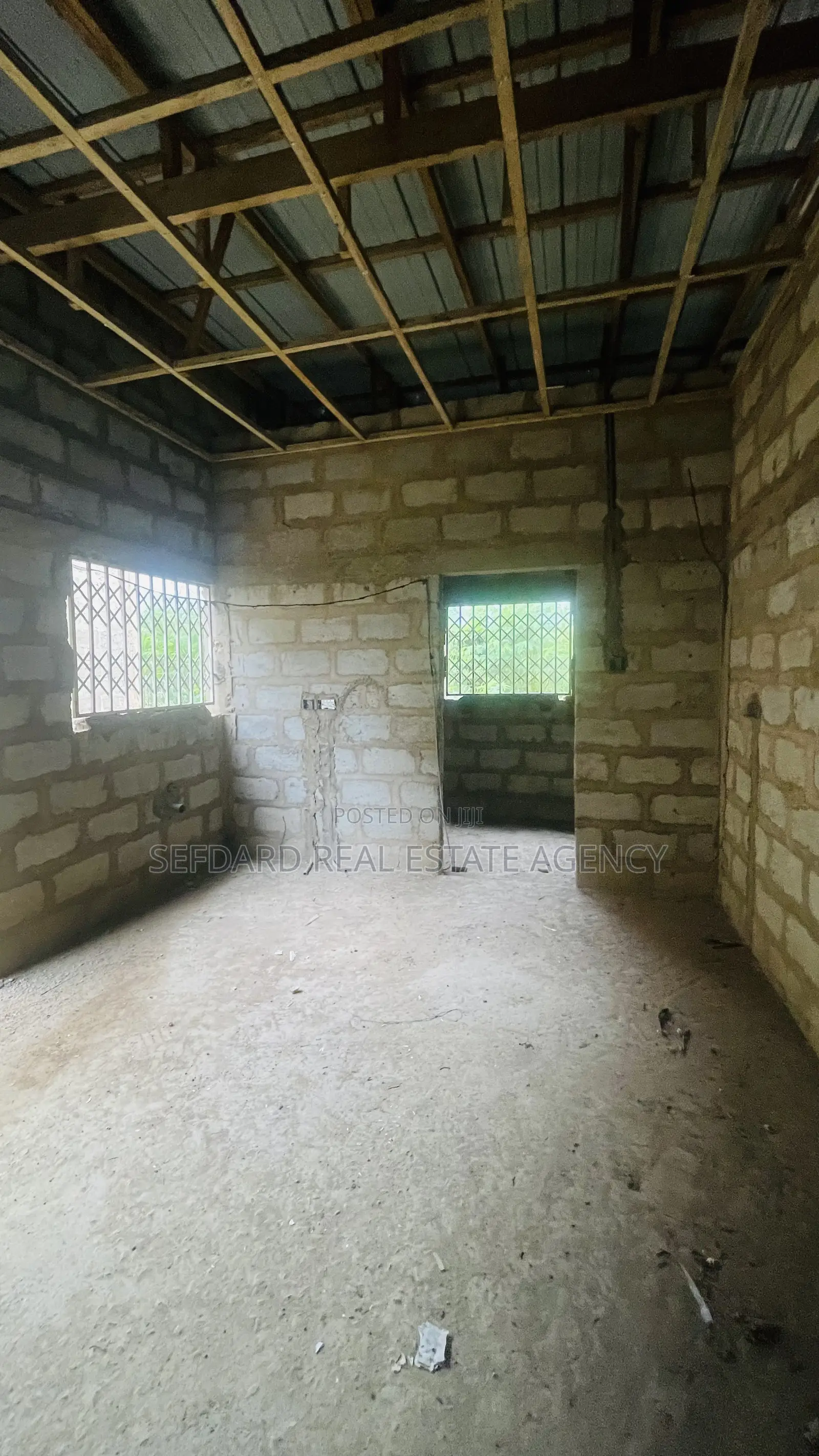 3bdrm House in Sefdard Properties, Amasaman for sale