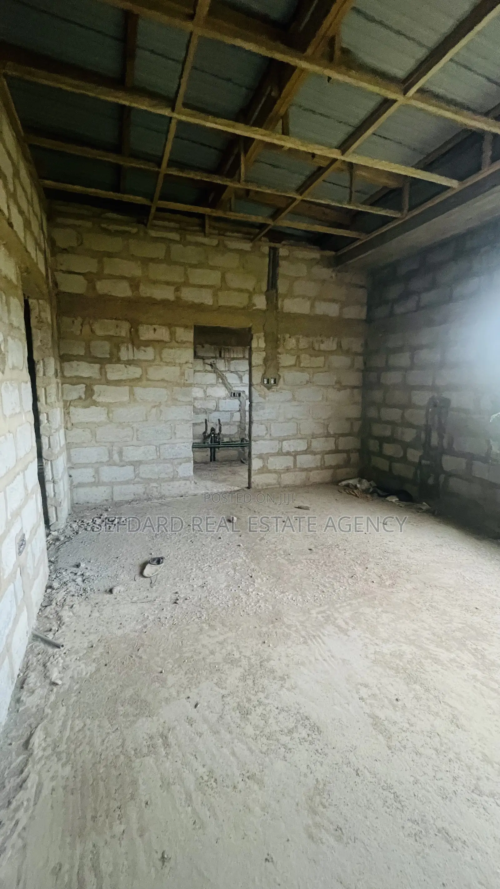 3bdrm House in Sefdard Properties, Amasaman for sale