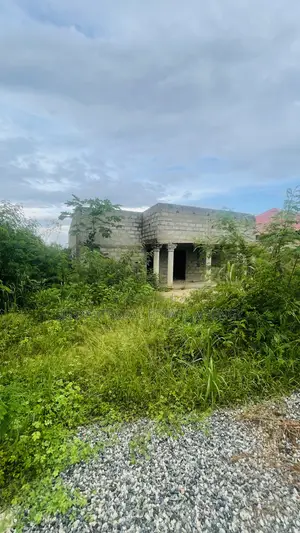 3bdrm House in Sefdard Properties, Amasaman for sale