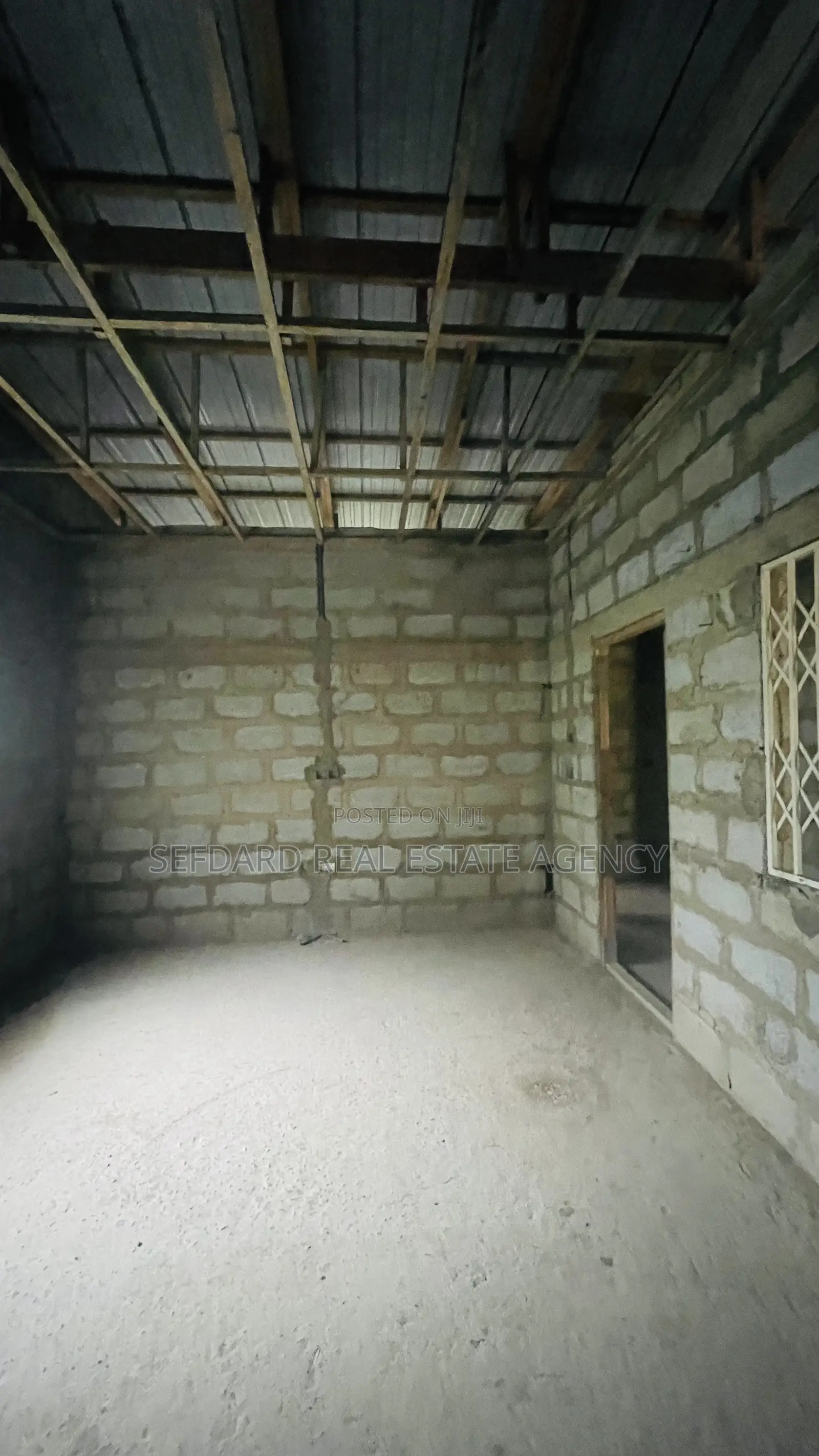 3bdrm House in Sefdard Properties, Amasaman for sale