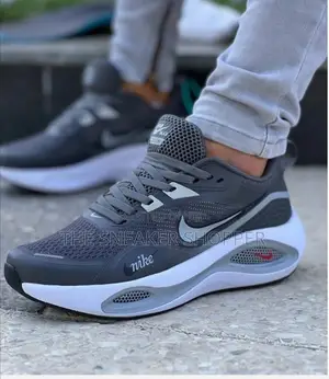 Nike Running Ash And Under White