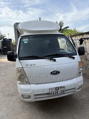 Kia Bongo 2012 White