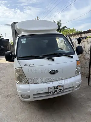 Kia Bongo 2012 White