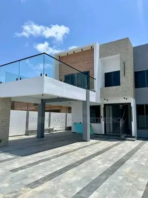 4bdrm Townhouse / Terrace in Burma Hills, Tseaddo for rent