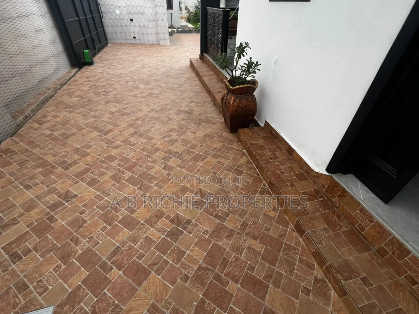 1bdrm Apartment in Ab Richie Properties, Boundary Road Area for rent