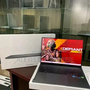 New Laptop Samsung Galaxy Book5 Pro 32GB Intel Core i9 SSD 1T