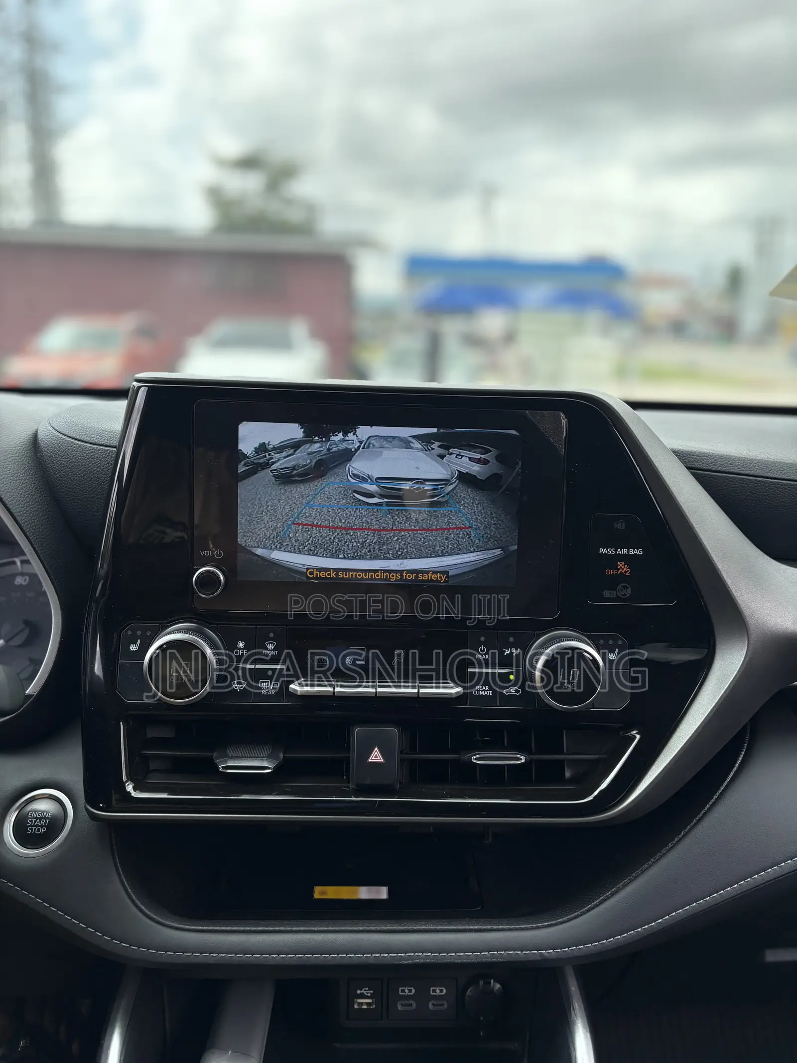 Toyota Highlander XLE AWD 2024 Blue