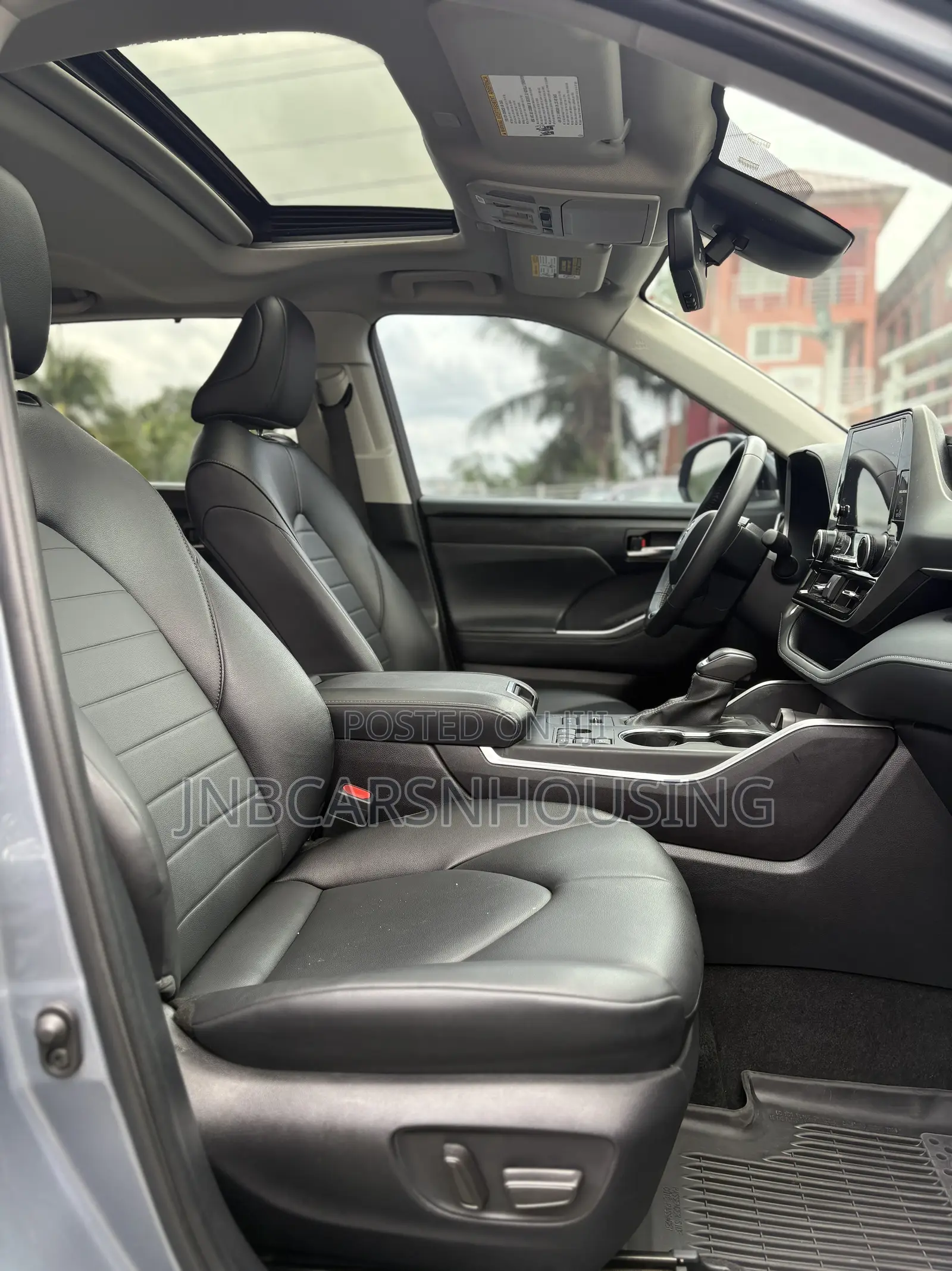 Toyota Highlander XLE AWD 2024 Blue