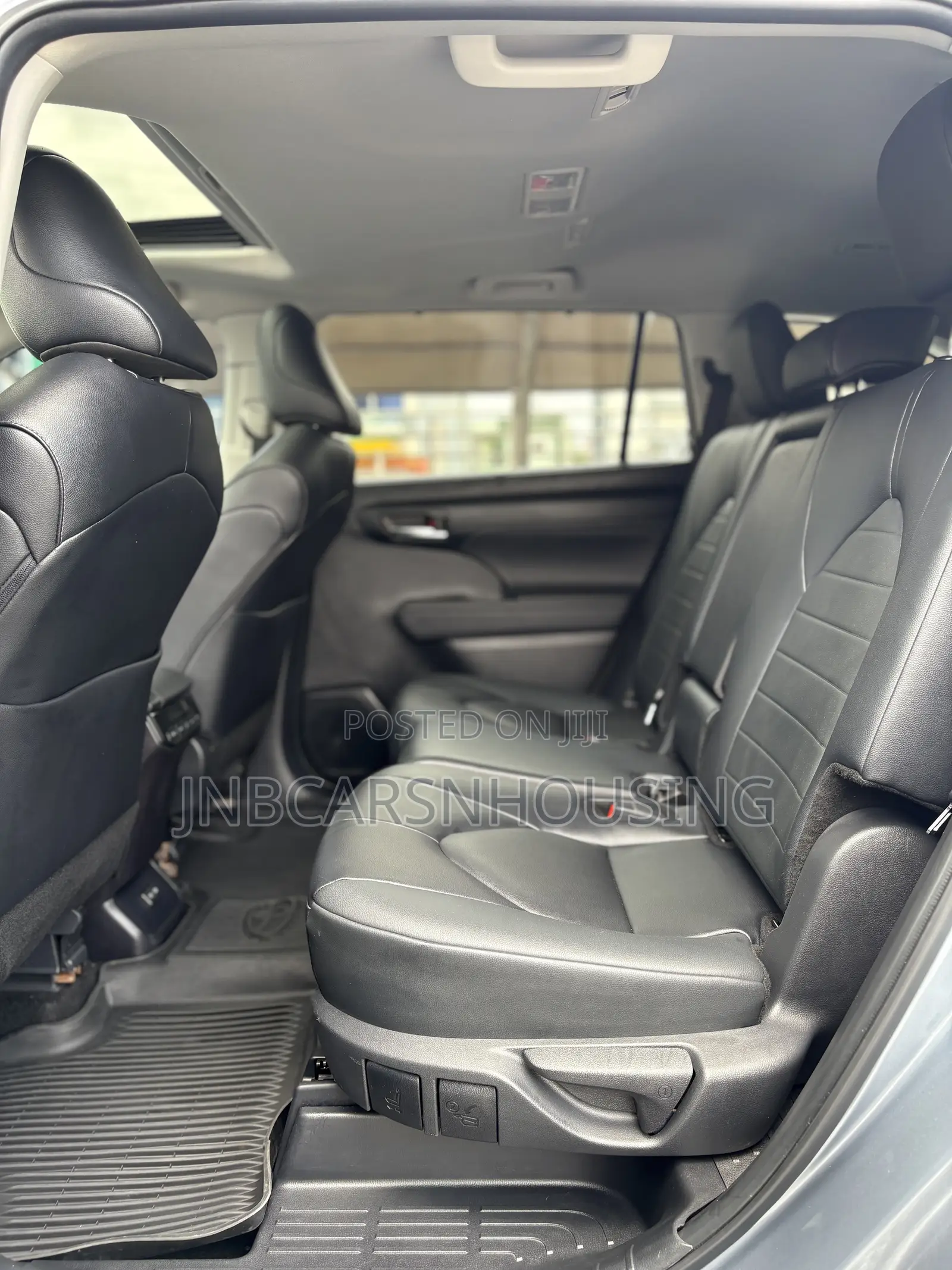 Toyota Highlander XLE AWD 2024 Blue