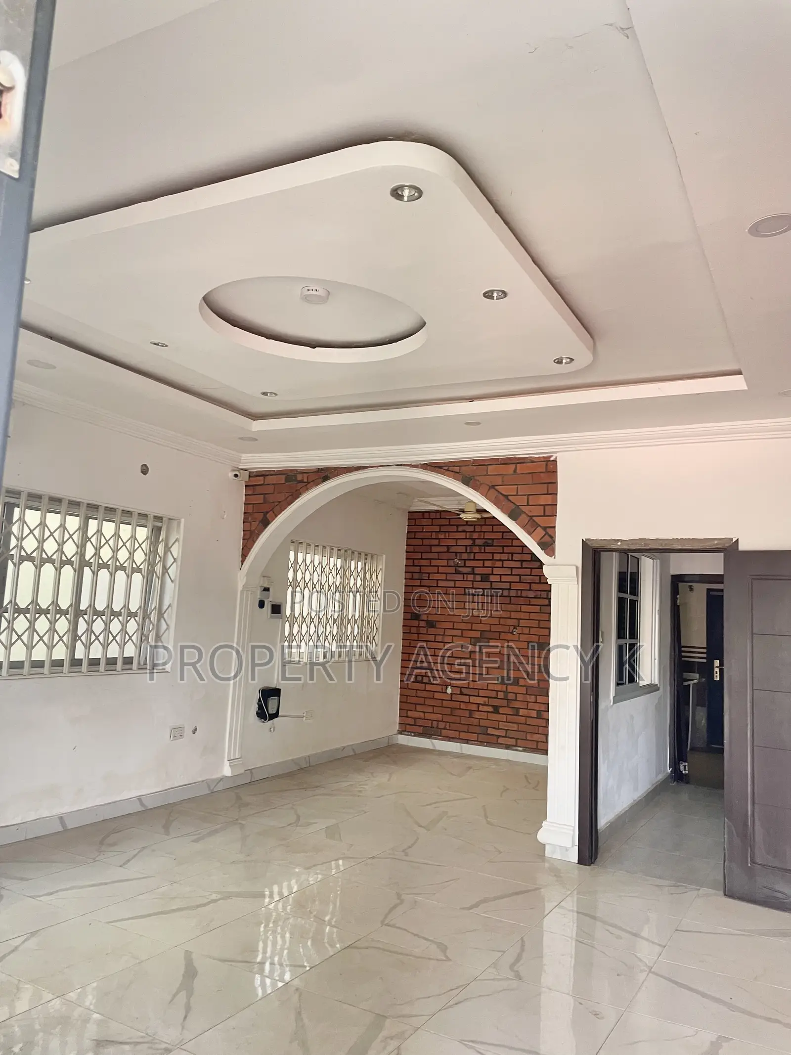 4bdrm House in J Apts, Old Barrier for sale