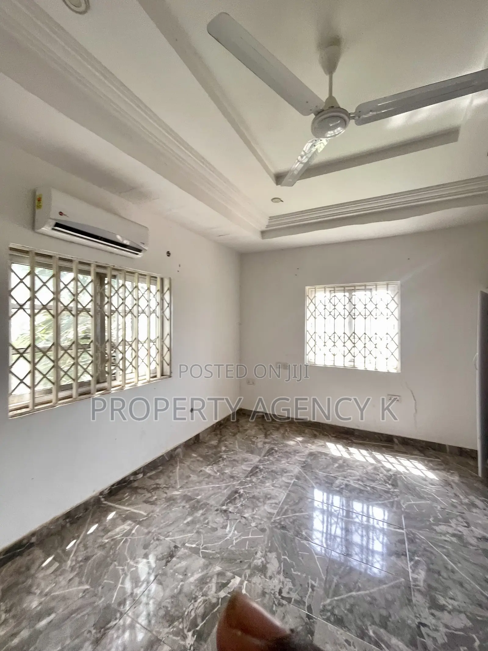 4bdrm House in J Apts, Old Barrier for sale