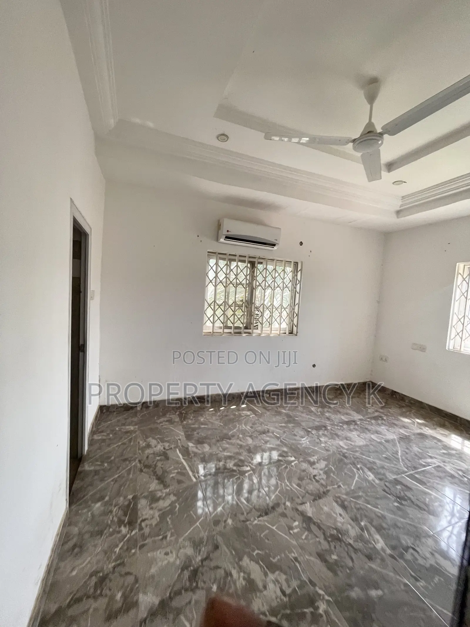 4bdrm House in J Apts, Old Barrier for sale