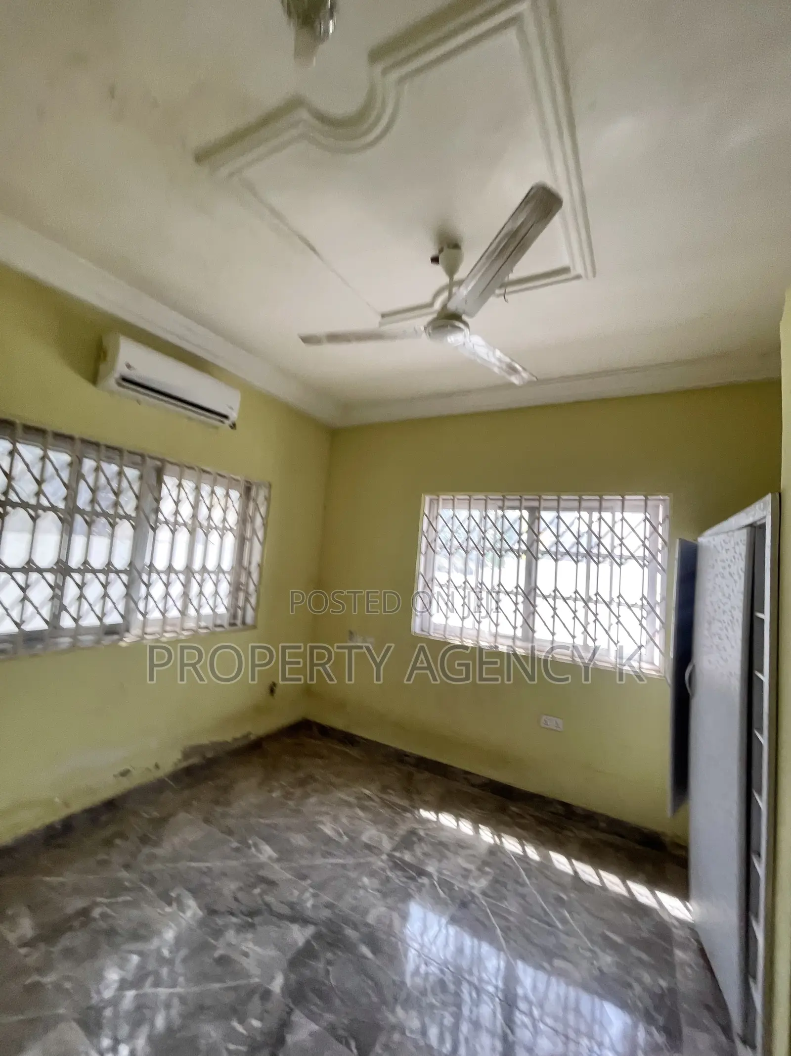 4bdrm House in J Apts, Old Barrier for sale