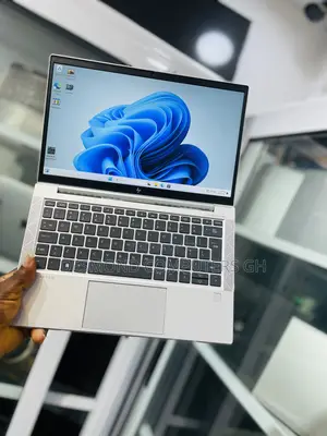 Laptop HP EliteBook 830 G8 8GB Intel Core i5 SSD 256GB