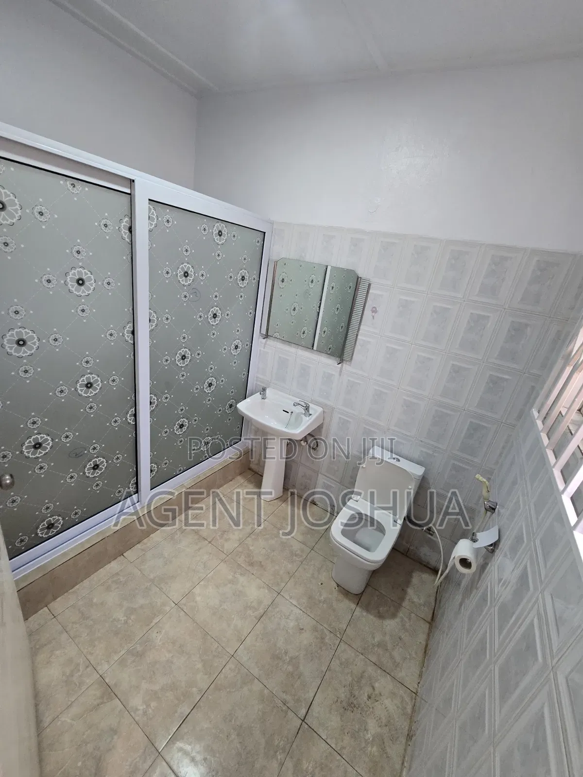4bdrm House in Manet Court Estate for rent
