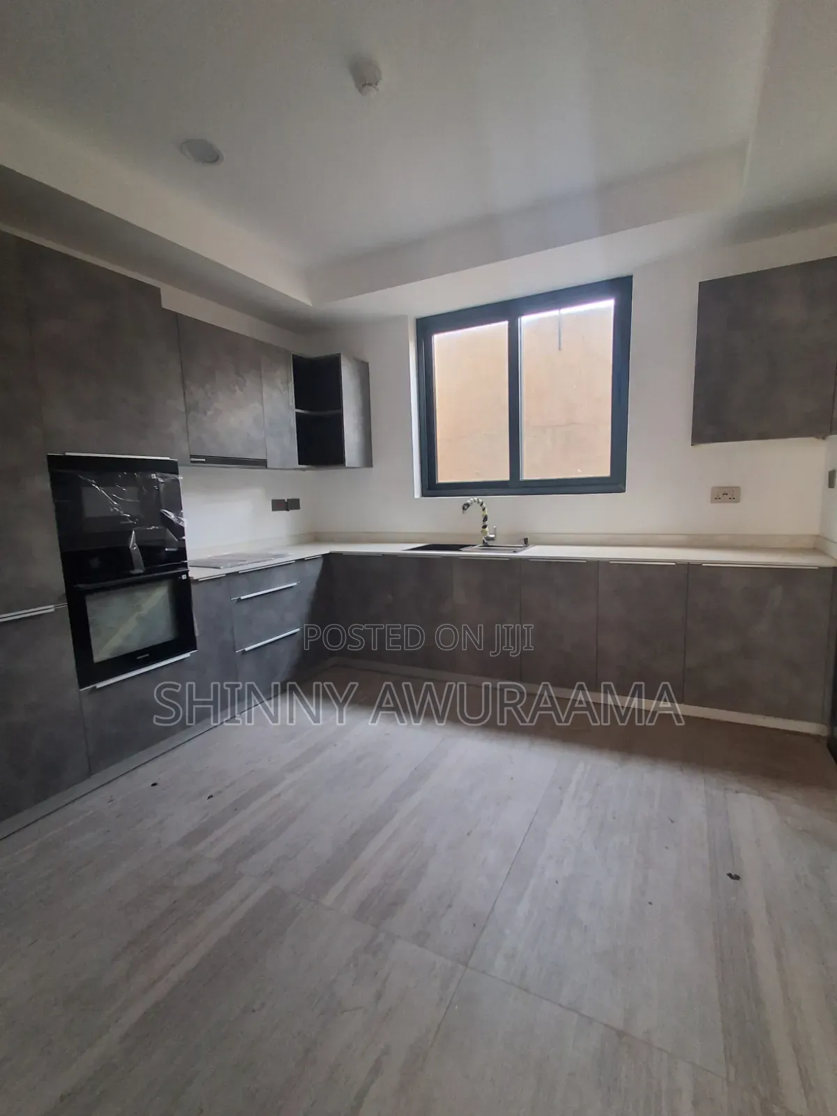 5bdrm House in East Legon, Boundary Road Area for rent