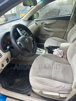 Toyota Corolla L 4dr Sedan (1.8L 4cyl 5M) 2013 Blue
