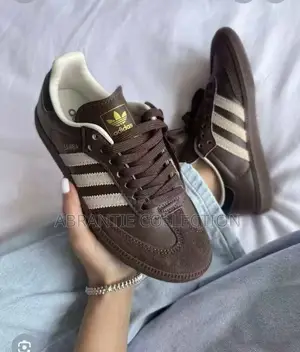Original Lace on Adidas Samba Available