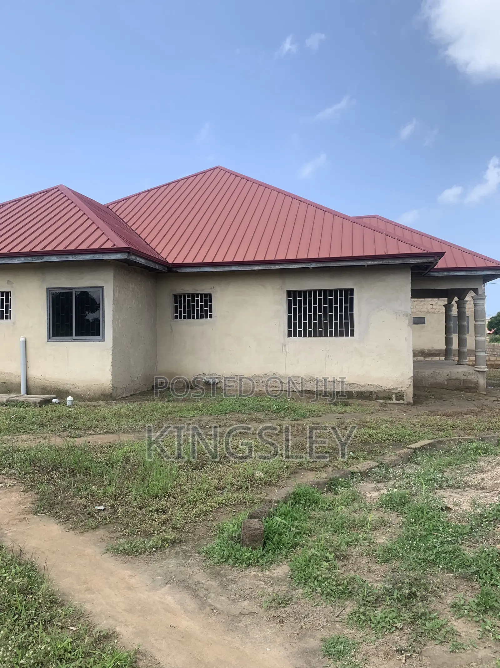 5bdrm House in Near Millennium City, Kasoa for sale