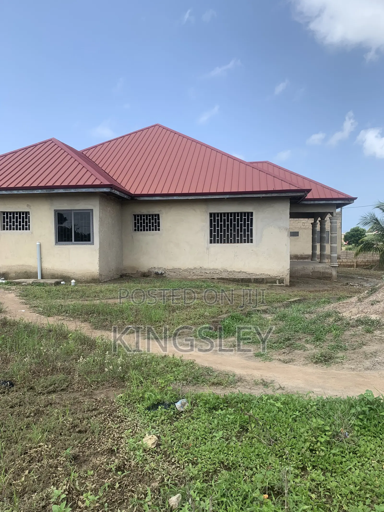 5bdrm House in Near Millennium City, Kasoa for sale